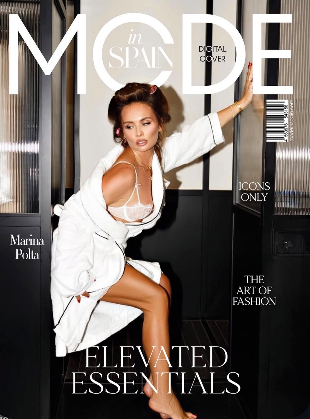 Marina on the cover of Mode in Spain